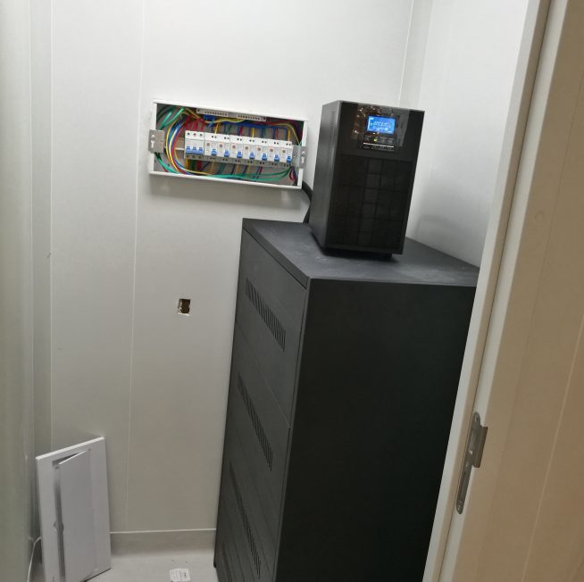ups不间断电源设备 ups不间断电源设备